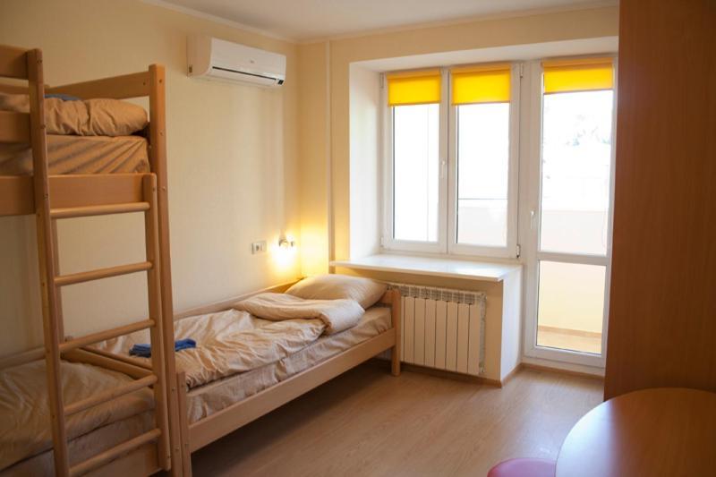 Petrani Hostel Kiev Ngoại thất bức ảnh
