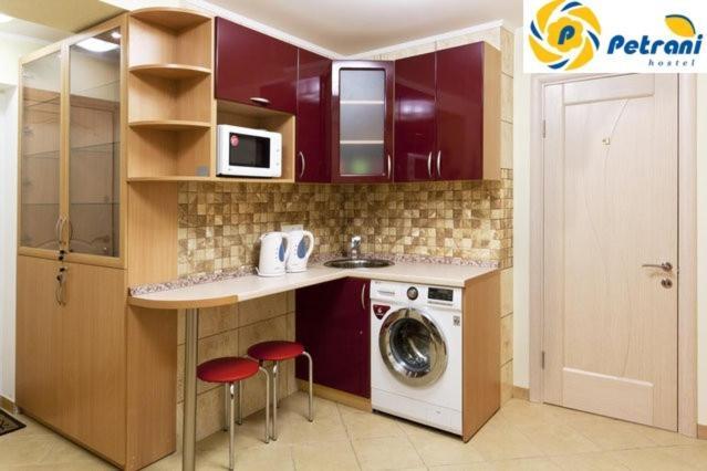 Petrani Hostel Kiev Ngoại thất bức ảnh